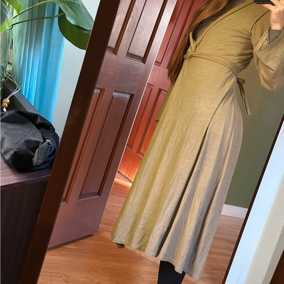 Sparrow Peace Robe - Picture 8 of 10